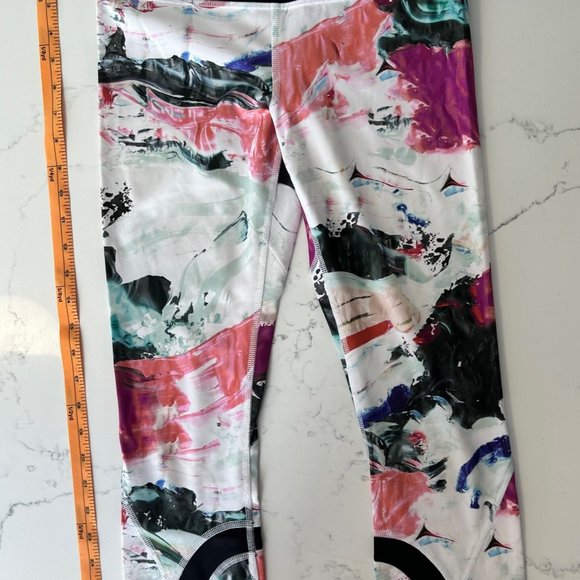 Lululemon Training Capris 21" - Picture 2 of 3